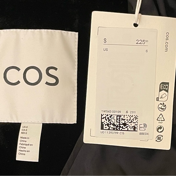 COS Silk-Blend Relaxed Fit Black Velvet Blazer - Picture 5 of 9